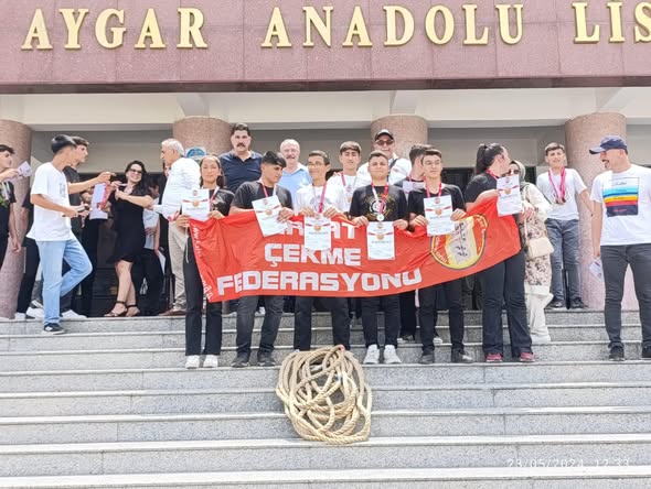 As part of the celebration week for the May 19 Atatürk Commemoration, Youth, and Sports Day, Eyüp Aygar Anatolian High School organized an Interclass Tug-of-War Championship.