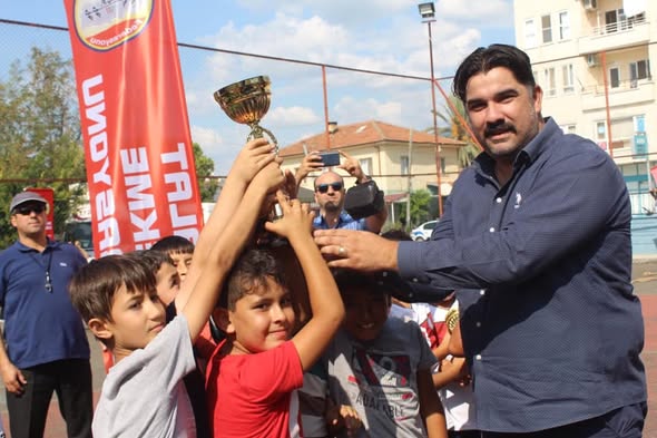 Halat Çekme Cumhuriyet Kupası Faaliyetimiz Bozyazı İlçesinde Yapılmıştır.