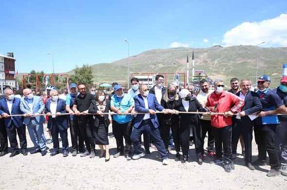 Erciyes Dağında Türkiye'nin En Başarılı Belediye başkanları ile birlikte.