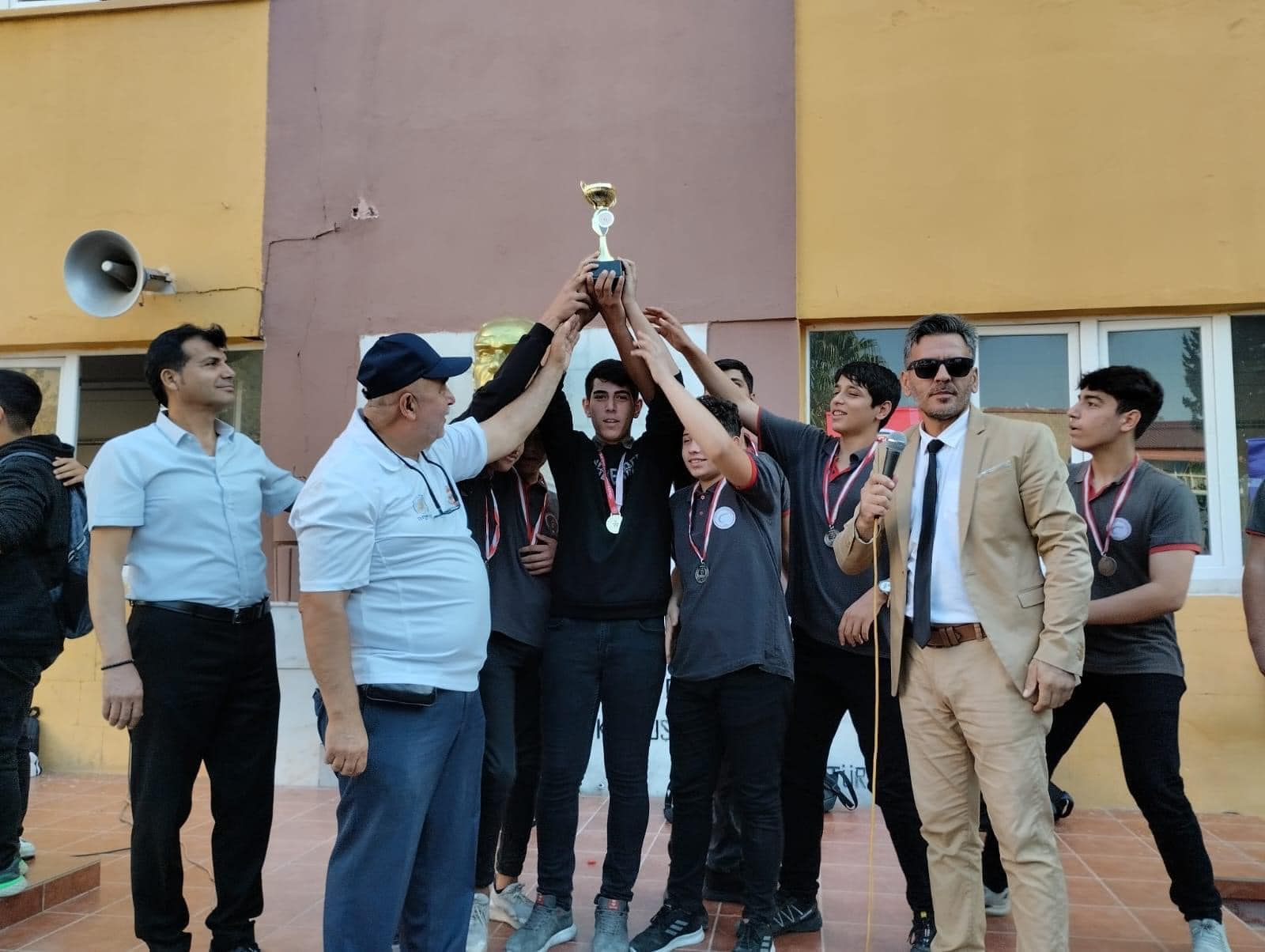 "November 10th Atatürk Commemoration Tug-of-War Championship" - 1