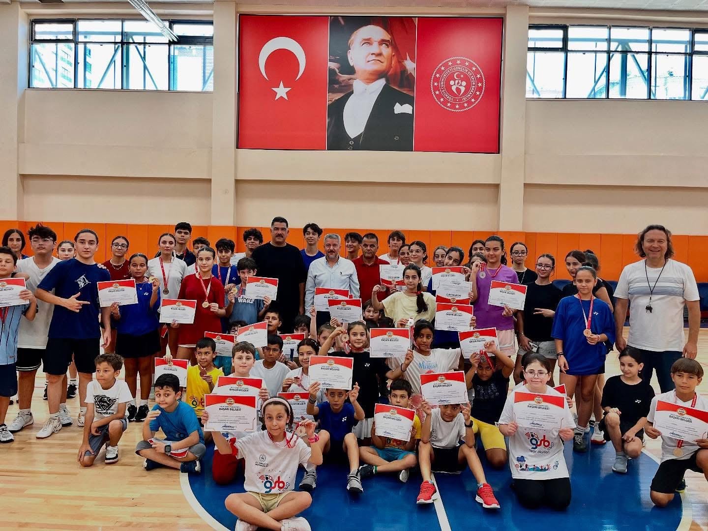 As the Tug-of-War Federation, we got together with our young people. - 1