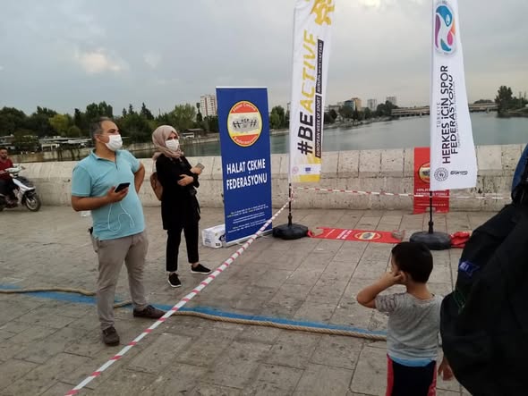 Tarihi Taş Köprüde Halat Çekme Spor faaliyeti yapıldı. - 1